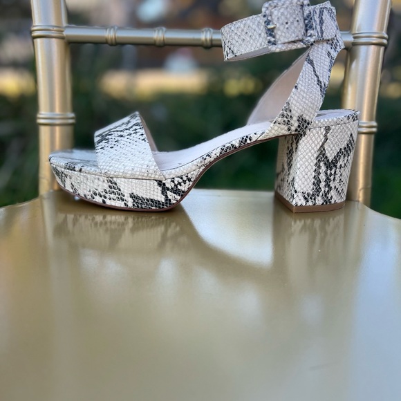 Louise et Cie snake skin chunky heels - Picture 7 of 7